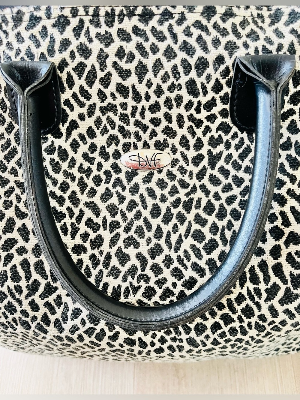 Diane von Furstenberg (DVF) Madagascar Collection Animal Print Weekender - Picture 4 of 10